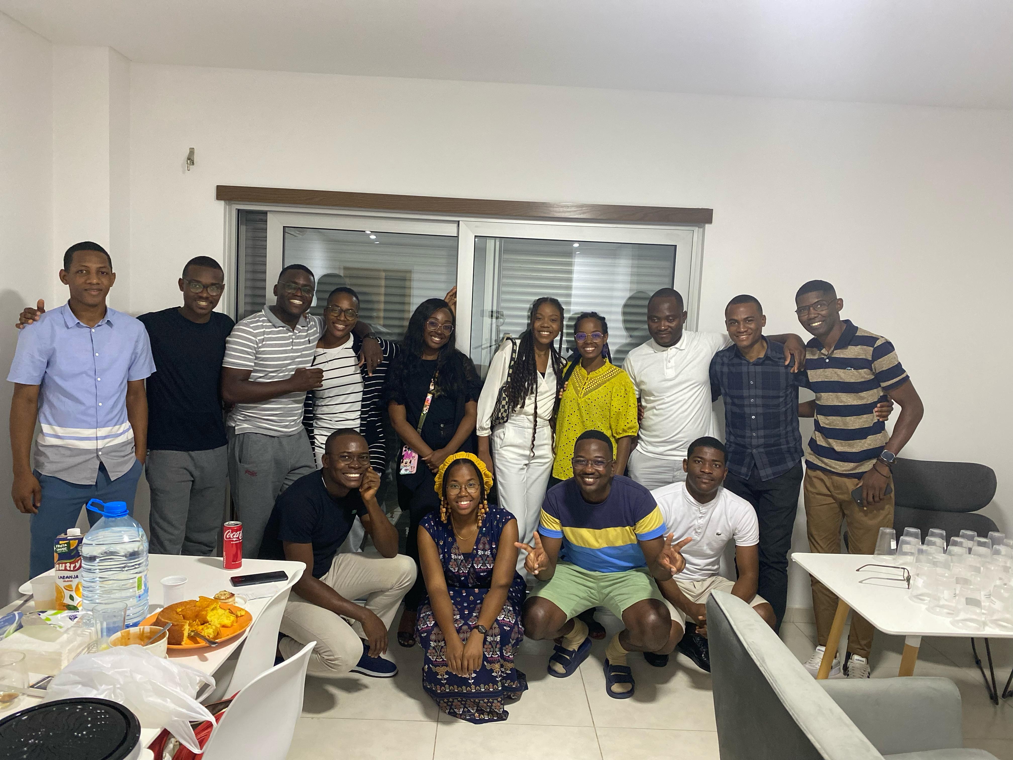 Como nos conhecemos?